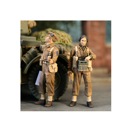 Officer and radio operator 15th Scottish Division