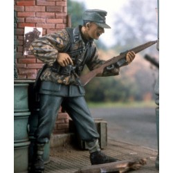 Soldat allemand avec Gewehr 43